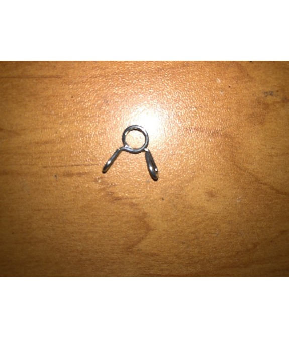 Collier de durite essence