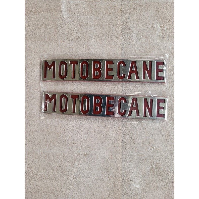 Plaquettes MOTOBECANE fonds argent et lettrage rouge