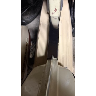 Enjoliveur de poutre en inox pour Peugeot 103