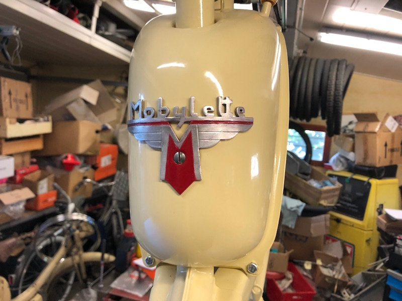 Motobécane AV 44 : restauration… en vidéos