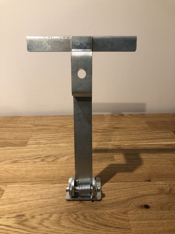 Water bottle cage in T-shape