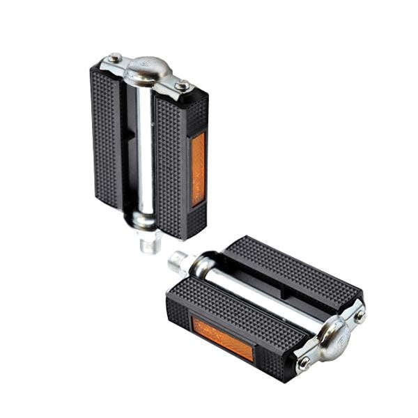 Bicycle pedal with non-BSC reflector